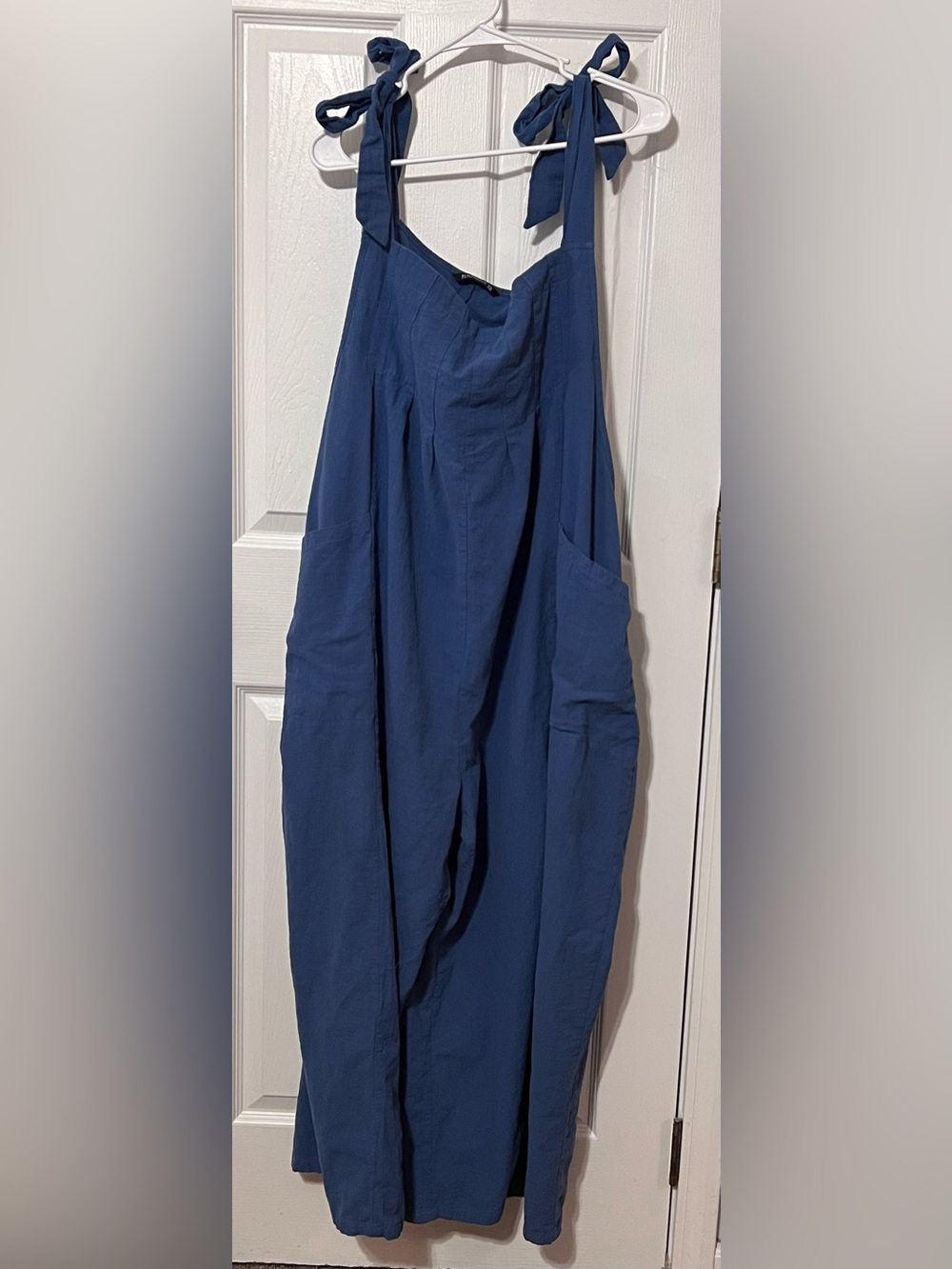 BloomChic Size 26 Blue Wide Leg Tie Shoulder Overalls Jumpsuit Plus